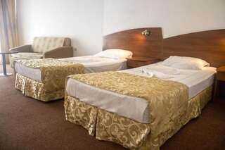 Отель Grand Hotel Sunny Beach - All Inclusive Солнечный Берег Двухместный номер с 1 кроватью или 2 отдельными кроватями и балконом (для 2 взрослых) - Все включено-1